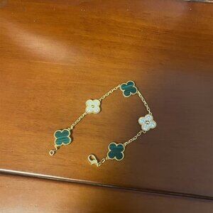 Van Cleef & Arpels women's bracelet